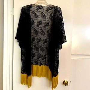 Gorgeous Lace & Fringe Kimono Shawl Wrap